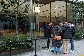 Apple Store Temporarily Closed to Prevent Spread of New Coronavirus